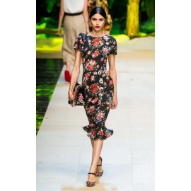 Коприна Dolce&Gabbana ситни рози черен фон